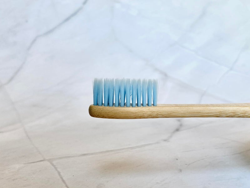 ECOMANTRAA Bamboo Toothbrush for Adults (Pack of 4) with 4 colours, Natural and organic toothbrush - Image 5