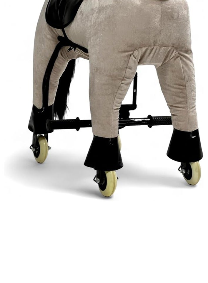 البدر حصان ركوب ميكانيكي للأطفال من البدر ، لعبة حصان بدون بطارية مزودة بـ4 عجلات ناعمة، لعبة قفز وركوب آمنة للأولاد والبنات من عمر 4 إلى 11 سنة، لعبة حصان محشو واقعي مناسبة للاستخدام الداخلي والخارجي، تصميم واقعي يشجع على الحركة والتفاعل - لون بيج - Image 4