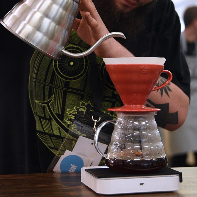 هاريو V60 بلاستيكي مرشح القهوة، الحجم 02، أبيض - Image 4