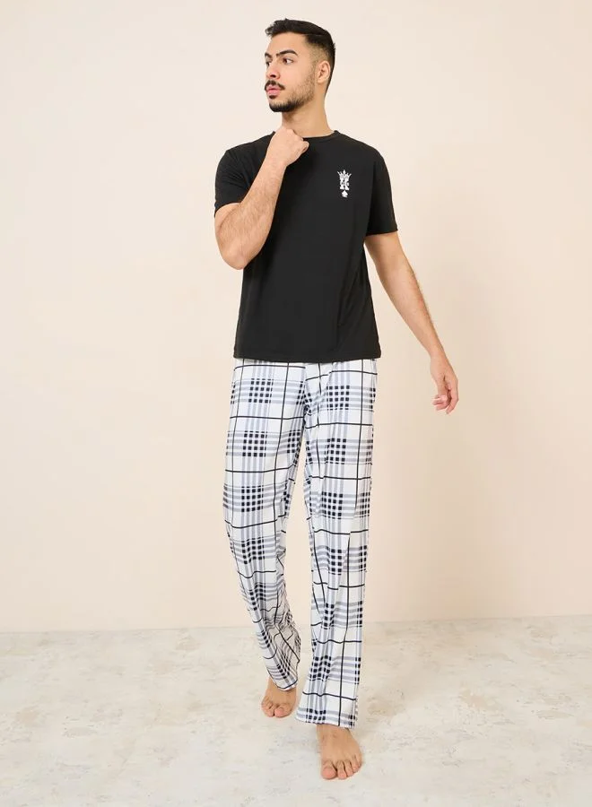 Styli King Graphic Print T-shirt and Checked Pyjama Nightwear Set