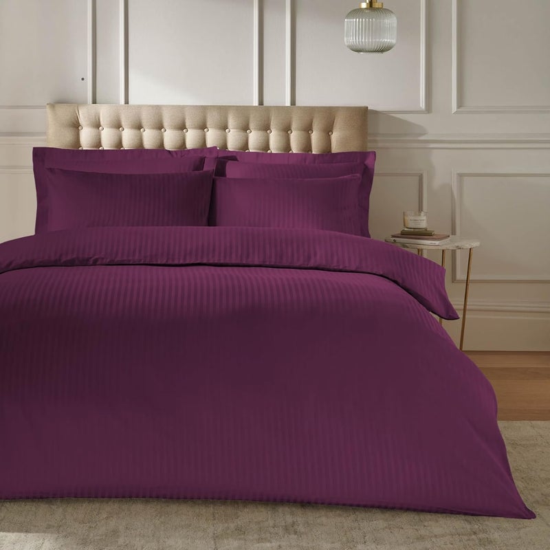 سليب ويل مجموعة أغطية لحاف من القطن الدقيق Sleep Well، تتكون من 6 قطع: 1 غطاء لحاف (220x240 سم)، 2 غطاء وسادة (50x75+15 سم)، 2 غطاء لوسادة داخلي (50x75+5 سم)، و1 ملاء سطحي (220x240 سم) - لسرير مزدوج - لون بنفسجي - Image 1