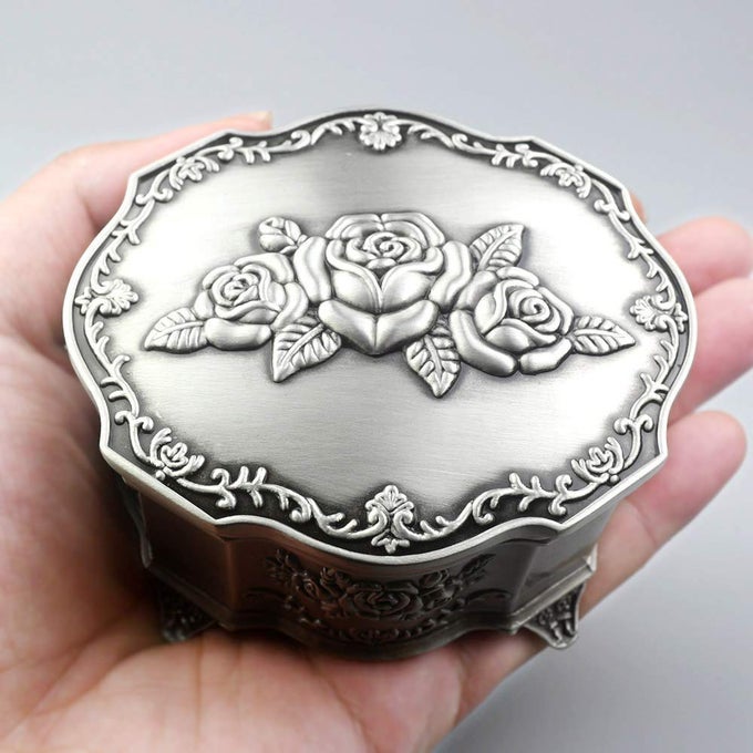EMBOSS ALLOY METAL MUSIC BOX WIND UP ANTIQUE JEWELRY MUSICAL BOXES CHRISTMAS BIRTHDAY VALENTINES DAY GIFTS PLAYS ANASTASIAONCE UPON A DECEMBER
