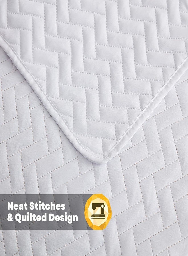 Maple&Stone White Quilt Set Queen Size, Lightweight Bedspread Ultrasonic Chevron Pattern Light Coverlet for All Season Comforter Bedding Decor - 3 Piece Full Bed Cover Sets - Image 4