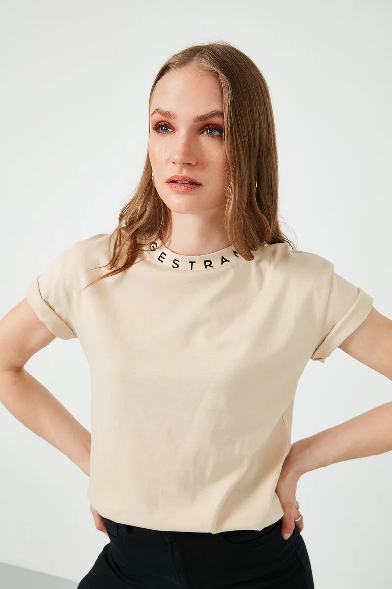 Lela Collar Printed Crew Neck Basic Knitted Tshirt Women's Tshirt 5864054