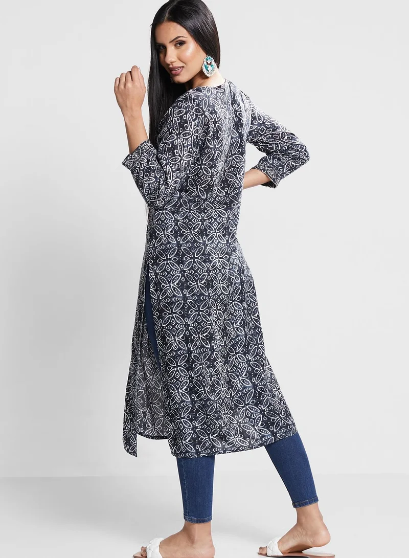 kolaba Embroidered Floral Printed Kurti