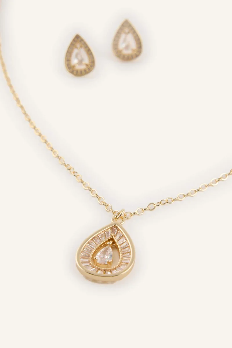 Defacto  Woman Necklace and Earrings 2 piece Set for Women | Best Price UAE