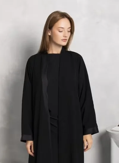 Nikias Nikias Abaya Black Soft crepe abaya with zigzag style at front