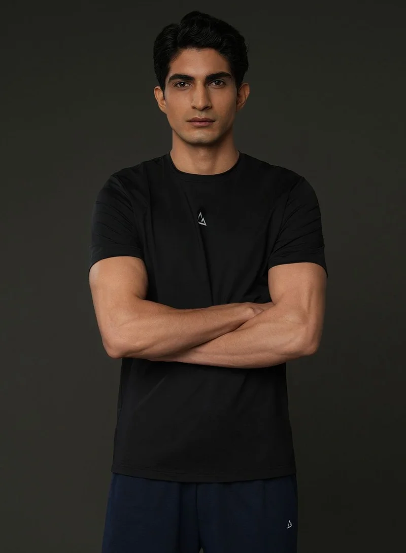 Giordano  Men's G-Motion Raglan Active Fit Tee for Men | Best Price UAE