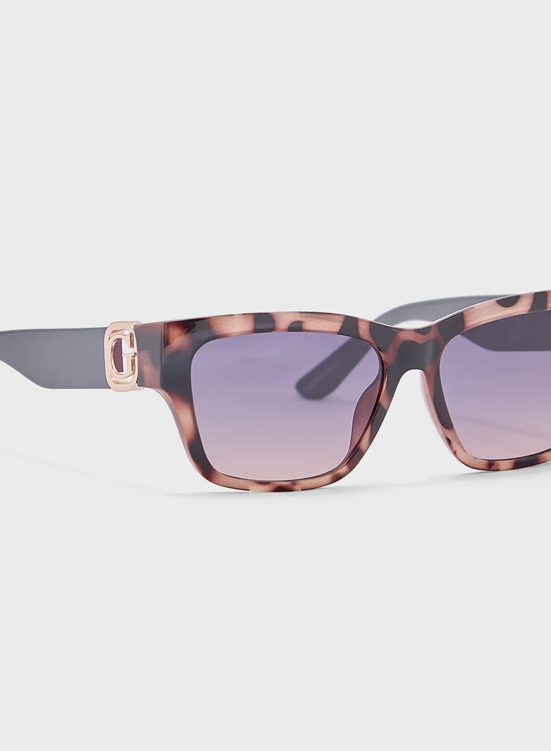 جس Square Uv-Protected Wayfarer Sunglasses