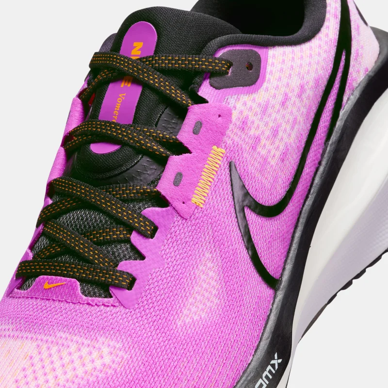 Nike Women's Vomero 17 Road Running Shoes