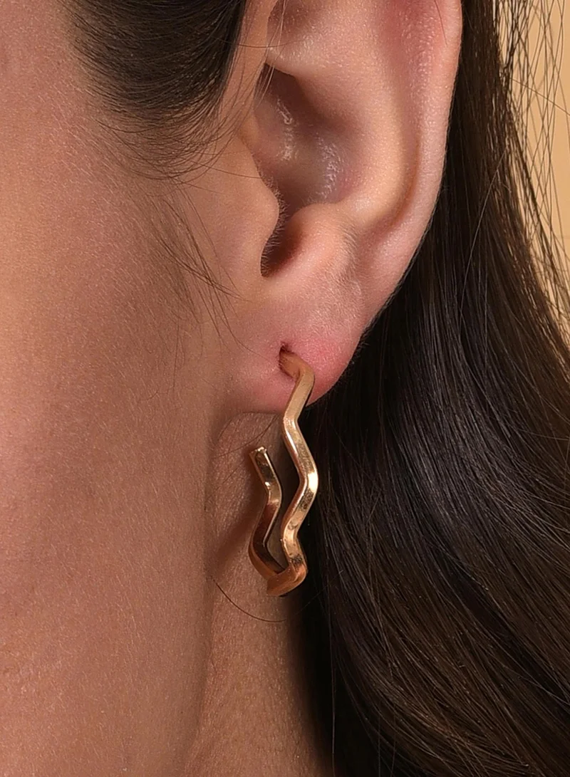 SOHI Contemporary Artificial Drop Earring Jewellery