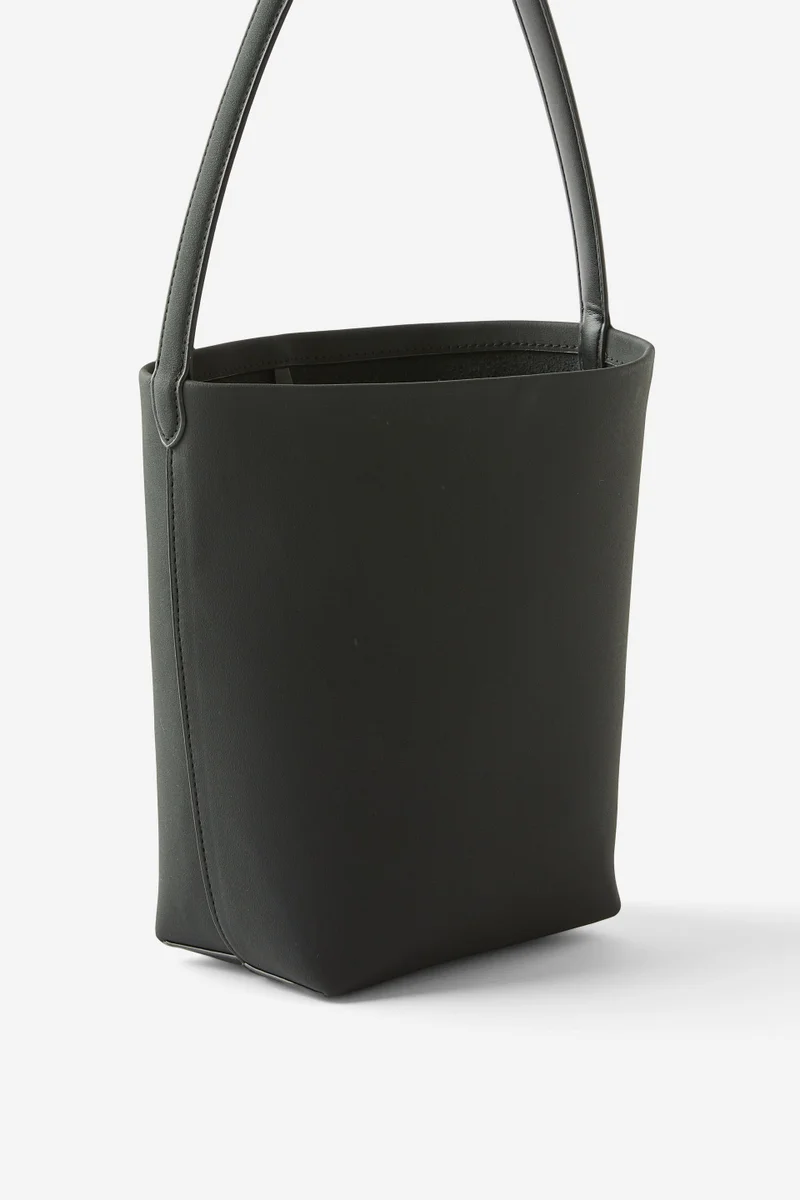 KENNEDY BUCKET BAG