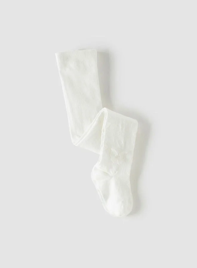 Dave & Bella Girls Textured White Tights with Butterfly Applique