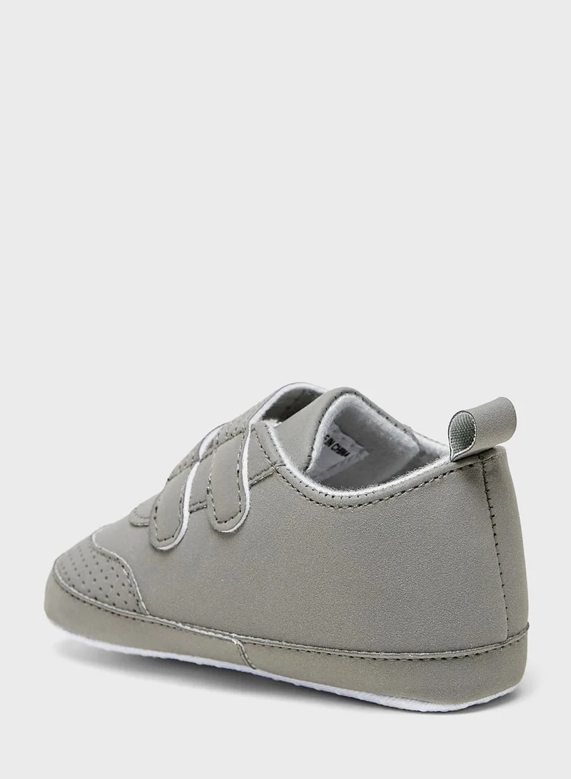 LBL by Shoexpress Kids Low Top Slip On Sneakers