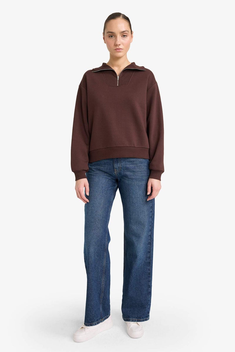DeFacto Regular Fit Basic Sweatshirt - Image 2