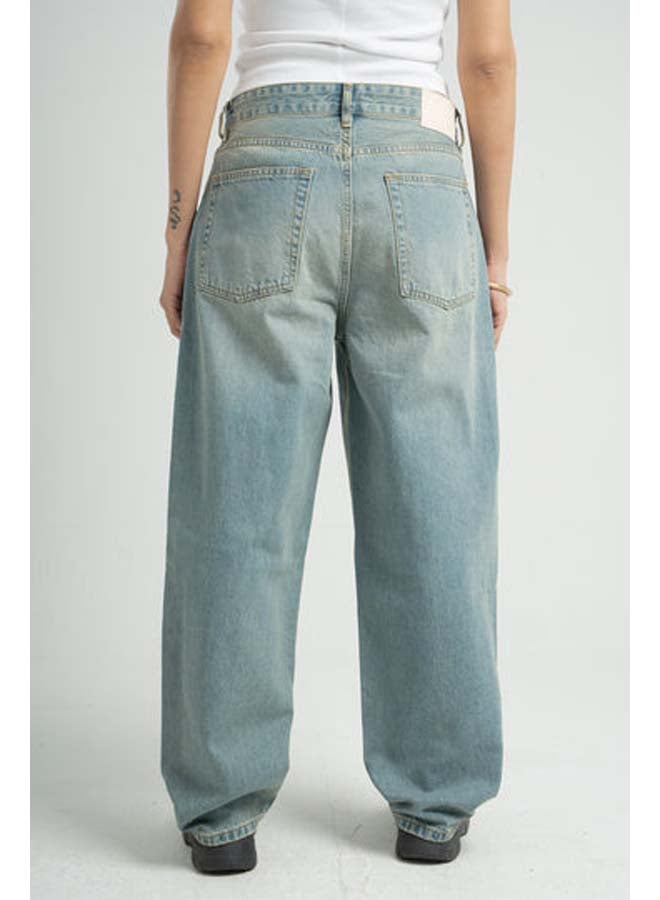 ASTK Low-Waisted Supper Baggy Jeans - Image 4