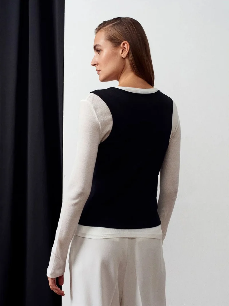 ديلفين DILVIN Fitted Cotton Crew Neck Long Sleeve Blouse