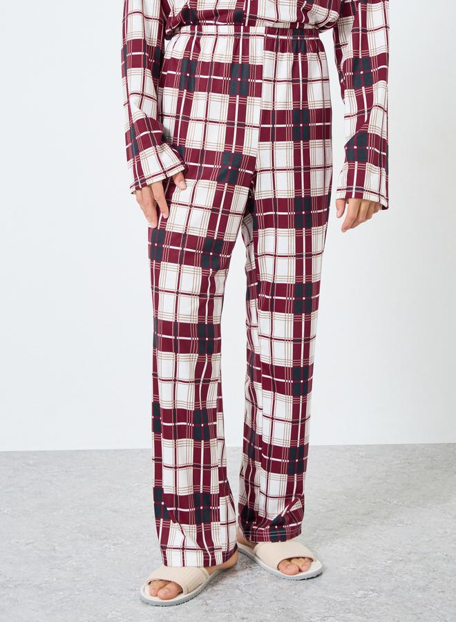 ستايلي طقم بيجاما من بنطال وقميص واسع بطبعة مربعات - Image 4