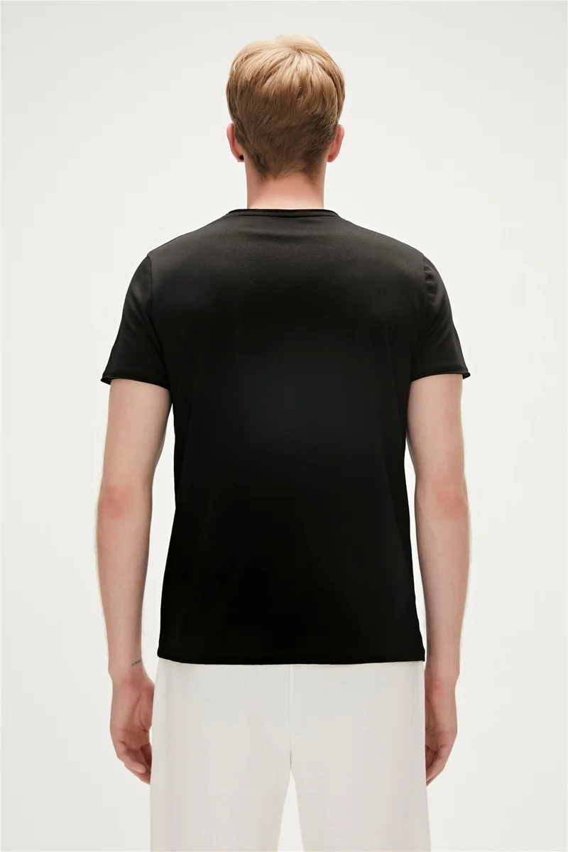 باد بير GIRAFFE T-SHIRT BLACK Men's T-Shirt 23.01.07.036-C01