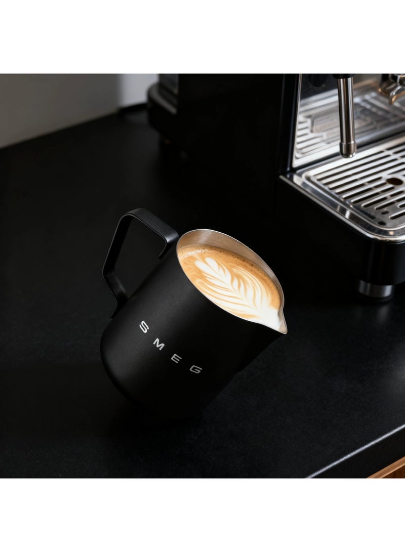 SMEG Italian-Style Latte Art Coffee Pitcher – Professional Milk Frothing Jug with Minimalist Design - Image 3