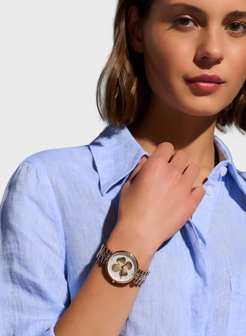 OLIVIA BURTON Ob Signature
Dogwood T-Bar Analog Watch