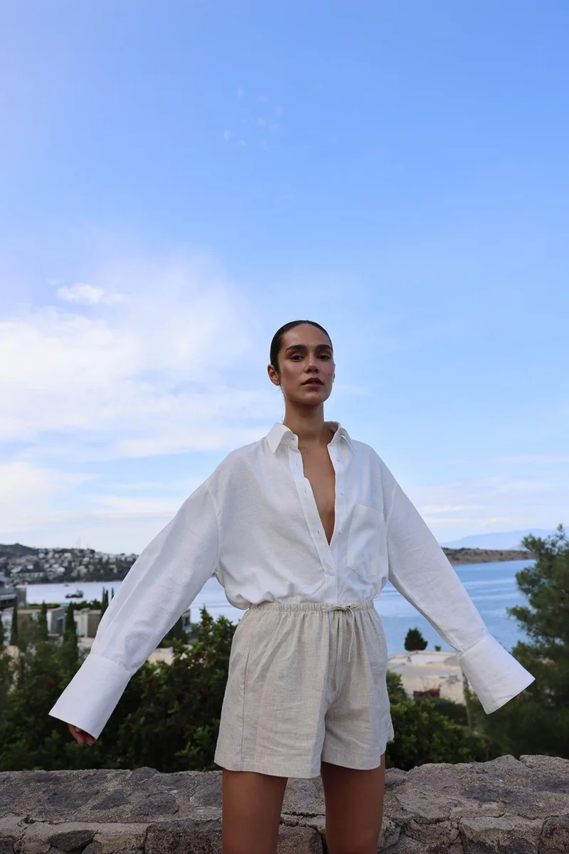 سود كوليكشن Saud Collection White 100% Linen Tina Basic Shirt with Pocket