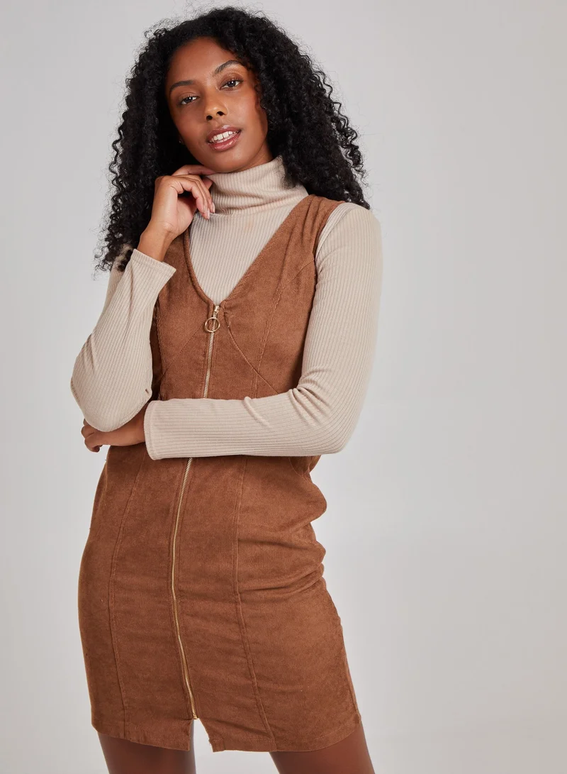 بينك فانيلا فستان بسحاب