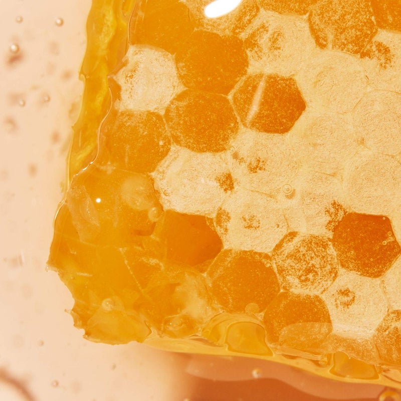 EVE LOM Rescue Facial Mask - Honey-Infused Kaolin Clay with Ground Almonds - Purifies, Conditions & Exfoliates for Brighter Complexion and Radiant Skin - Natural Ingredients (100 ml) - Image 4