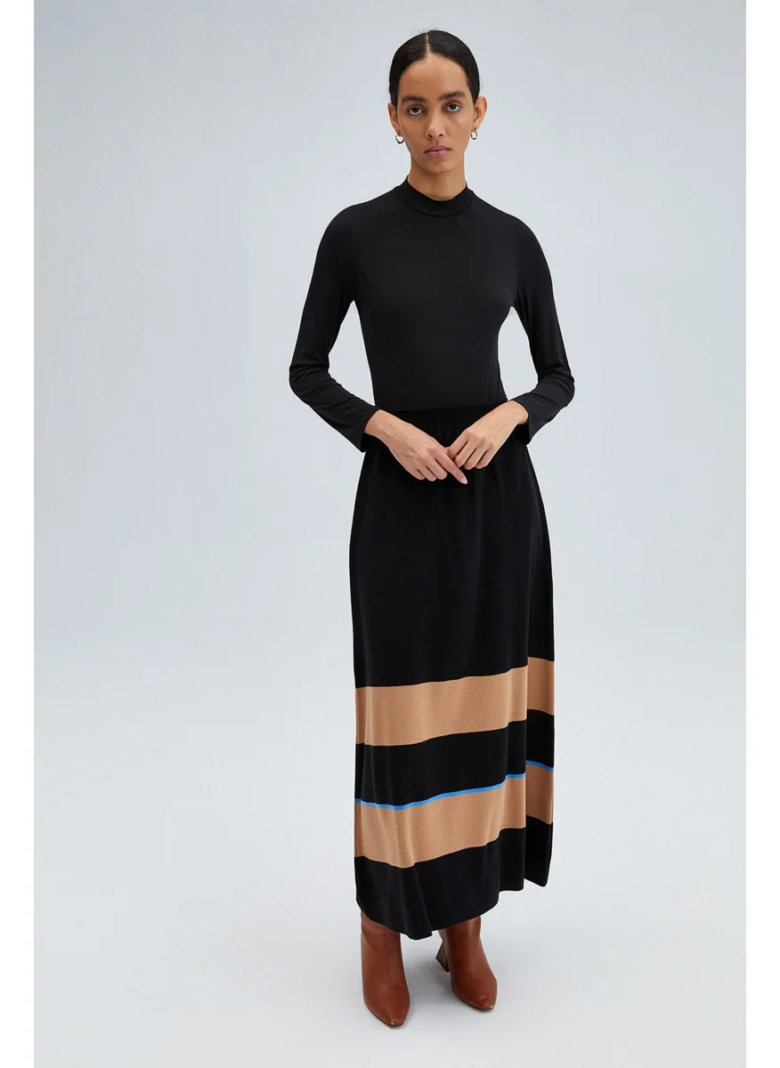 Touche Striped Knitwear Skirt with Elastic Waist