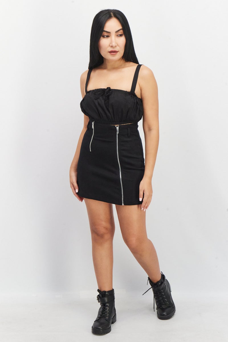 VERO MODA تنورات جينز ميني بسيطة للنساء، سوداء - Image 3