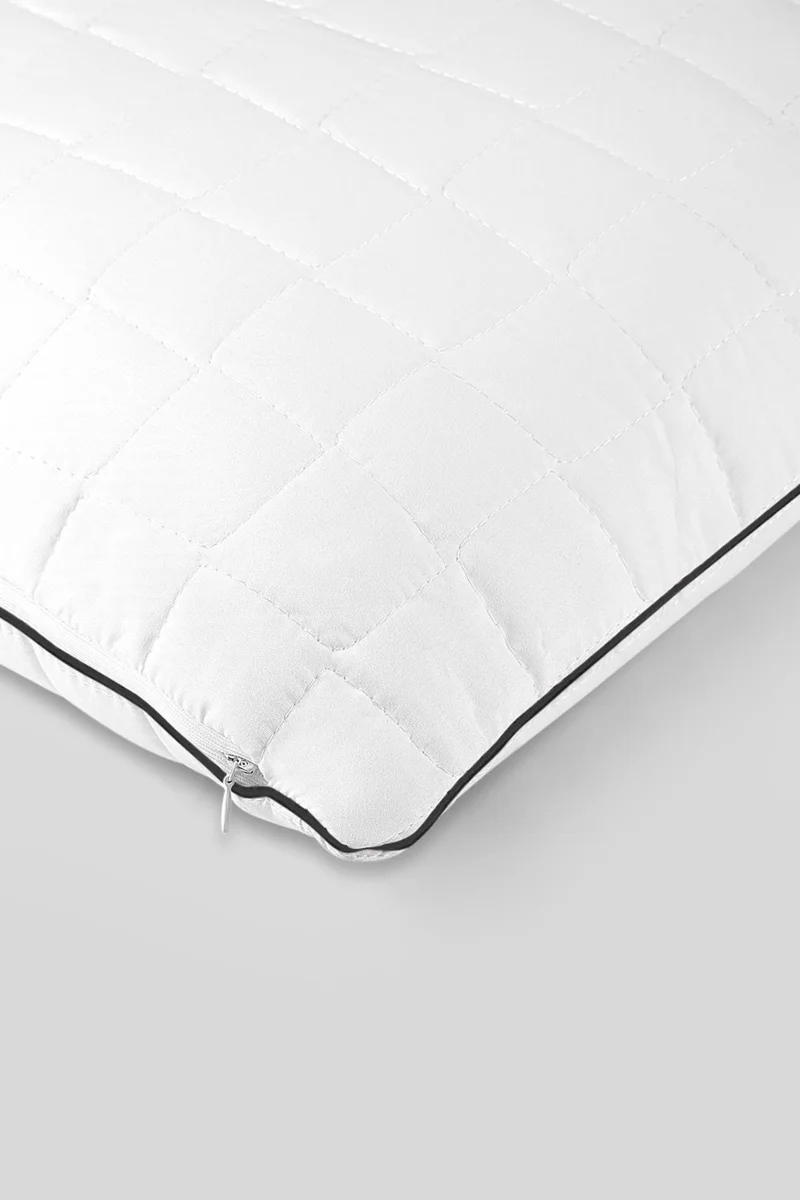 بلونيتي Molden 2-Piece Quilted and Embellished Four Season Pillow 50X70 cm White/black