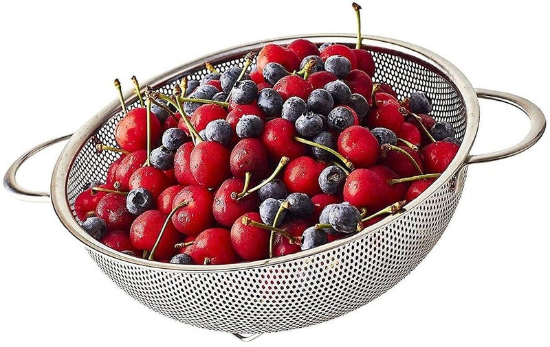 Wringo 255 CM Stainless Steel Colander with Handle and Easy Grip MicroPerforated Kitchen Food Mesh Strainer Legs for Pasta Fruits Noodle Salad Dishwasher Safe - Image 3