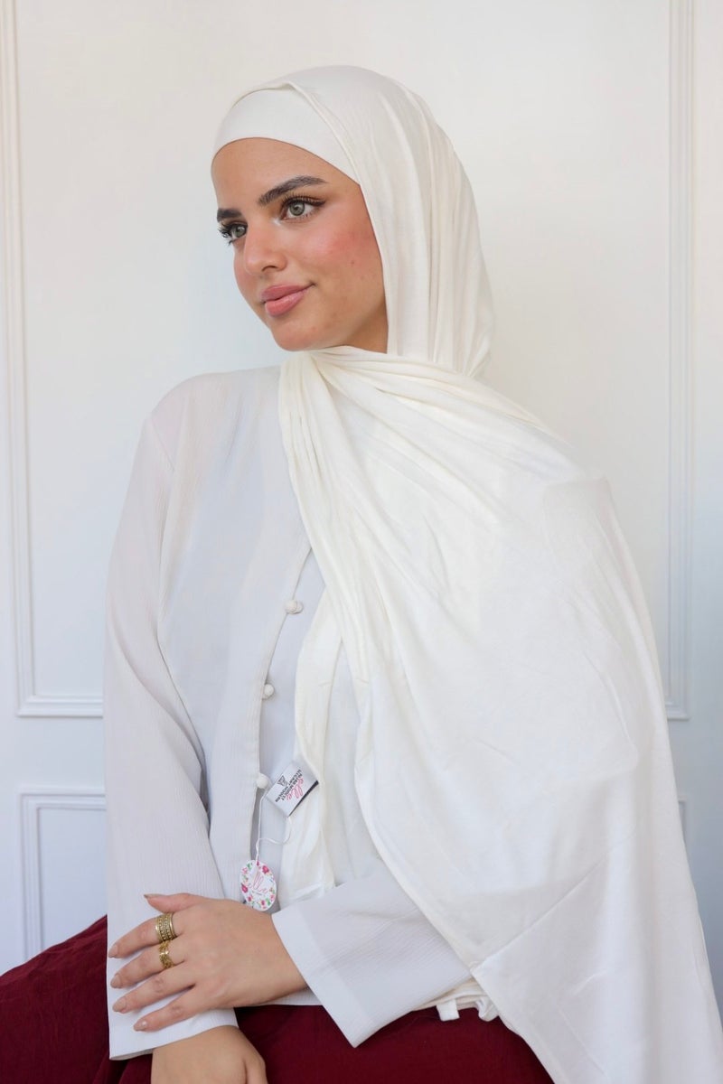 طرحة حريمي ليكرا خامة فاخرة وناعمة - أوف وايت