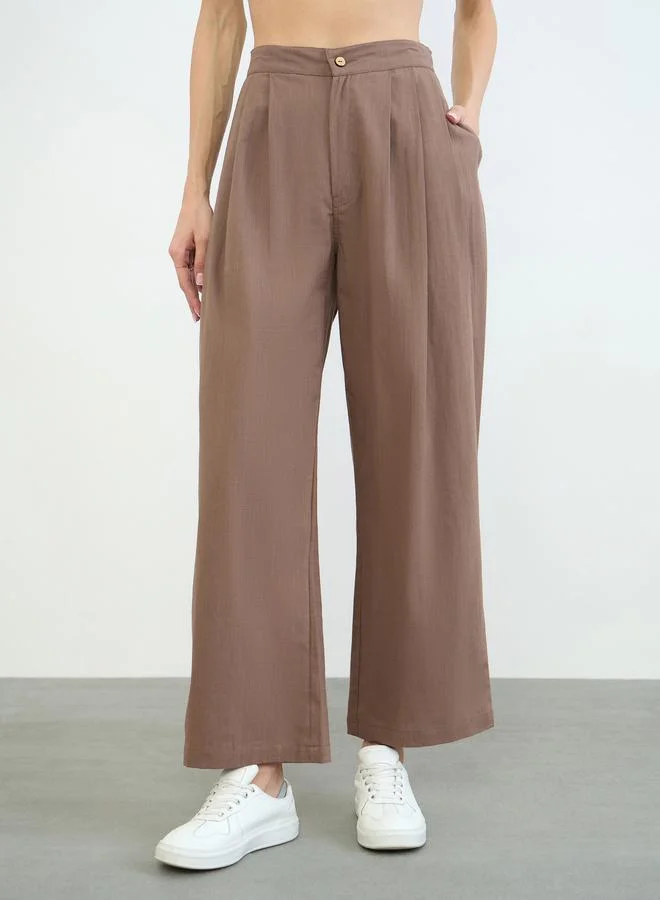 ستايلي Beige Pleated Wide Leg Trousers