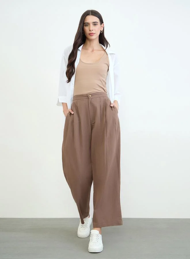 ستايلي Beige Pleated Wide Leg Trousers