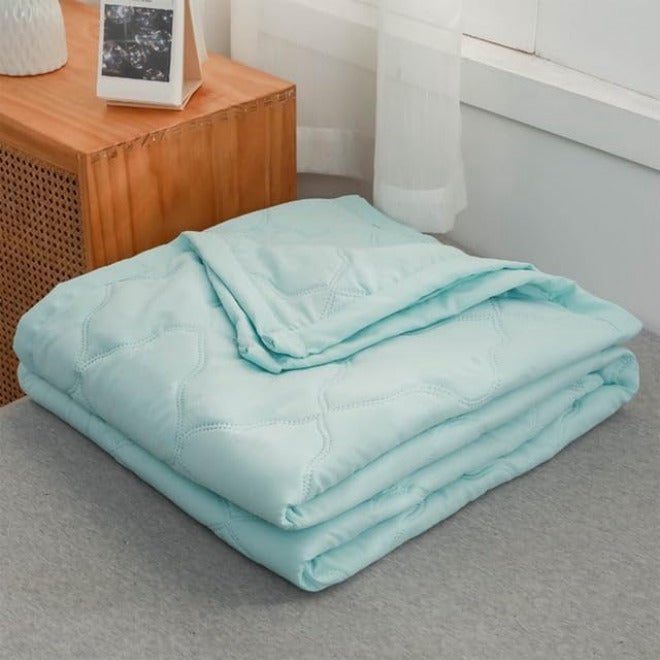Green Summer Quilts, 100 * 150cm Thin, Light Weight Coverlet for Summer, Breathable, Cool & Comfortable,Soft Comfortable Quilts for Bed, Machine Washable,1 Piece - Image 3