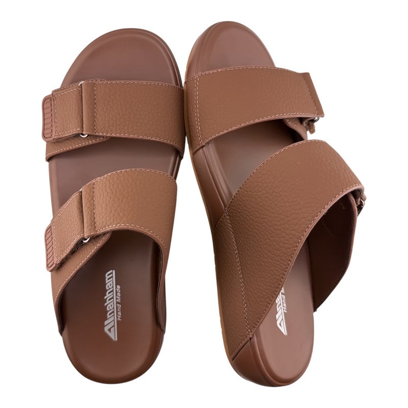 إيت صندل عربي يدوي الصنع للرجال من AET | شبشب رجالي خارجي | شبشب مفتوح من الأمام للاستخدام اليومي | جلد عربي أصلي مع ابزيم| تصميم عربي جديد | نعل داخلي مطابق للون| مريح وخفيف الوزن - Image 2