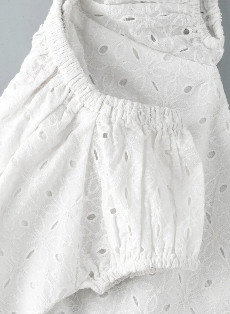Jelliene Woven solid top