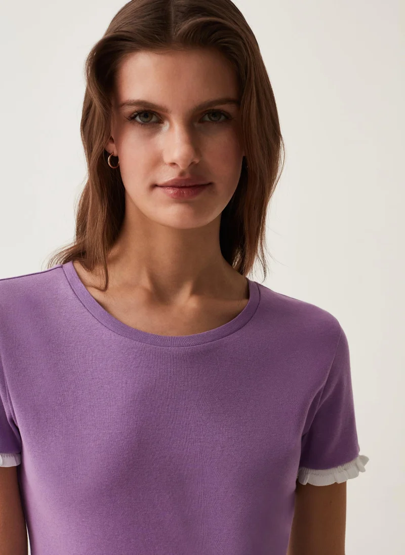 او في اس Cotton T-shirt with contrasting frill