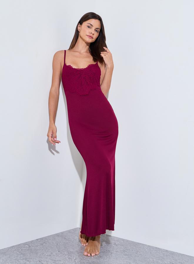Styli Burgundy Rib Lace Detail Lettuce Hem Slip Dress - Image 1