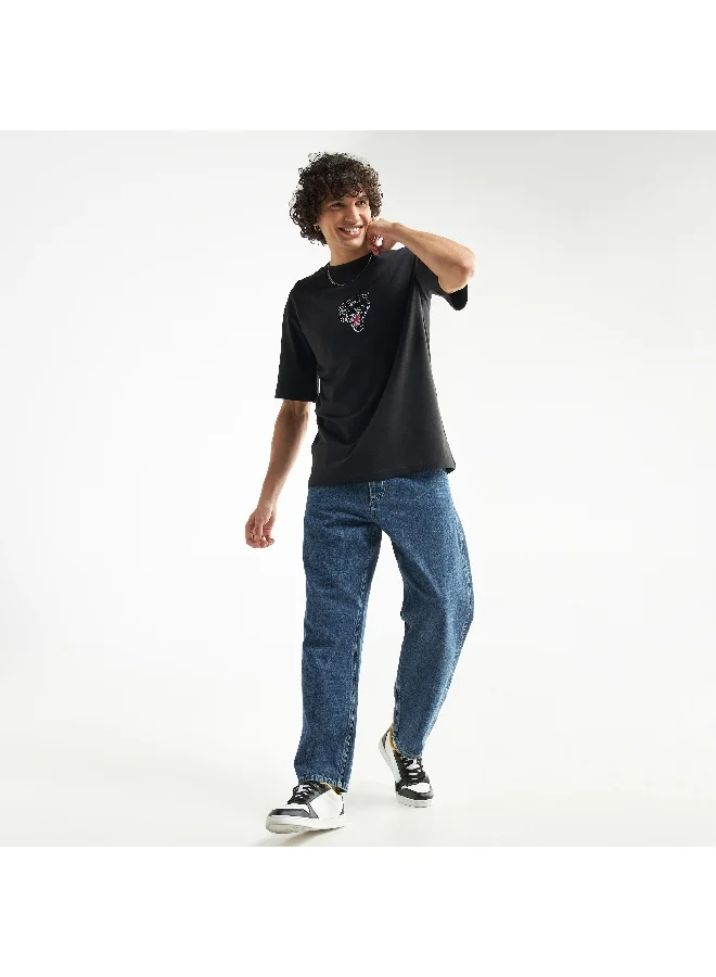 Splash FAV Graphic Print Oversized T-shirt with Short Sleeves and Crew Neck