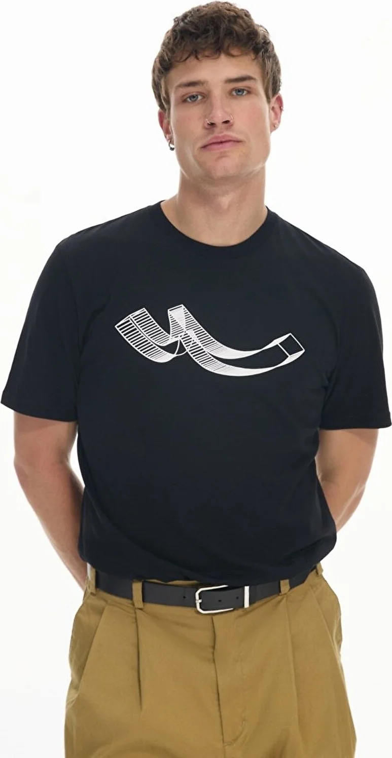 ال تي بي Black T-Shirt