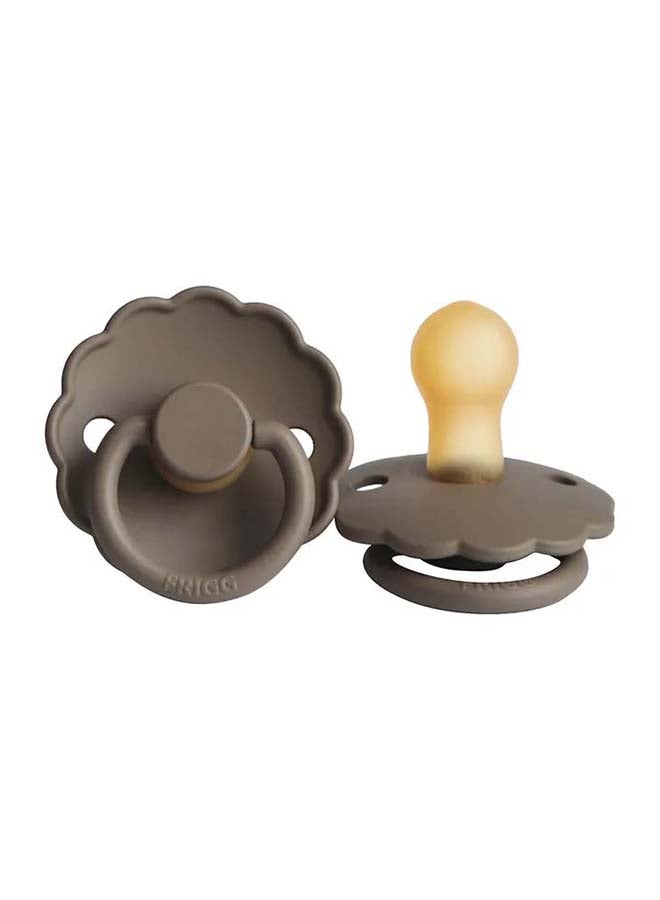 FRIGG Daisy Latex Baby Pacifier 6-18M 2-Pack French Gray Night/Portobello Night - Size 2 - Image 4