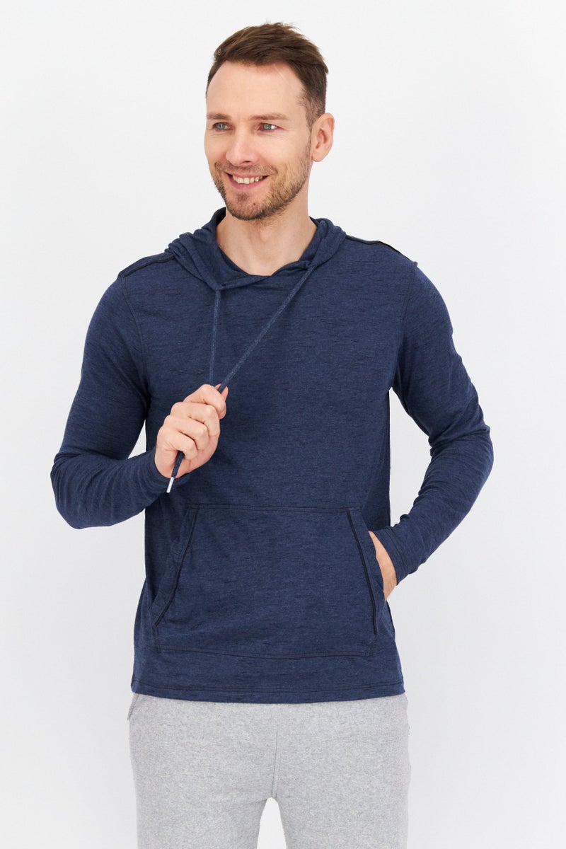 Company Eighty One هودي رياضي للرجال بأكمام طويلة ومناسب، لون أزرق داكن - Image 1