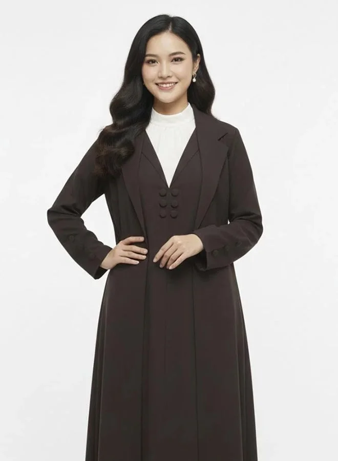 عبايات لمحة عباية عملية بقصة بليزر مع فستان منفصل مزينة بأزرار بلون البني