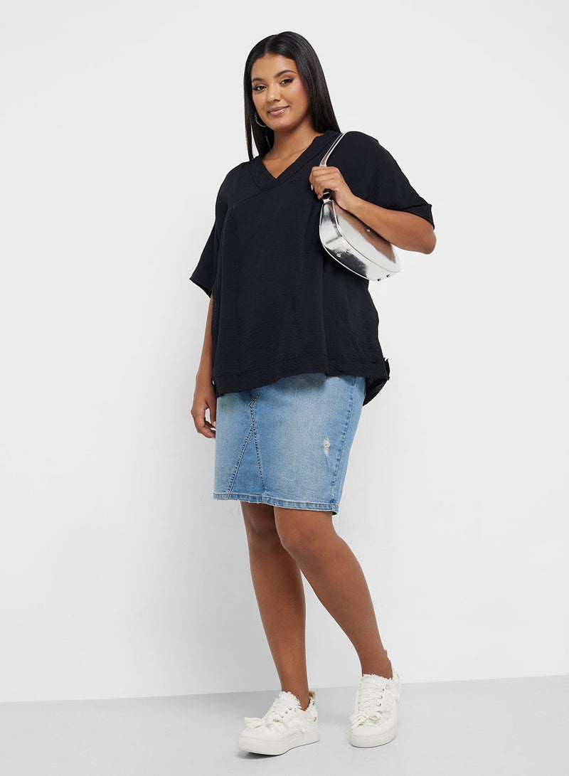 جينجر بلس بلوزة بياقة على شكل حرف - Image 4