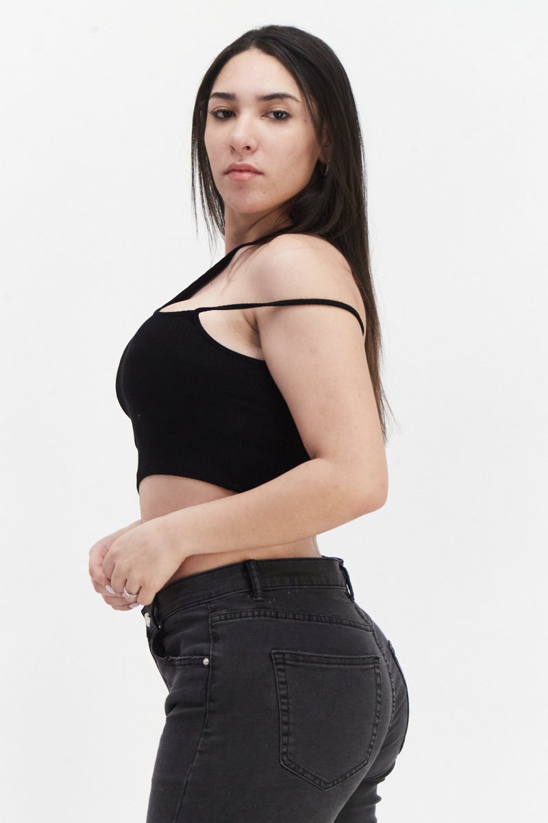 Pull & Bear Women Crew Neck Sleeveless Solid Top, Black  - Image 2