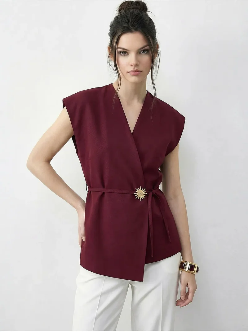 بيانكو لوتشي LUCCI Belted V-Neck Crepe Waistcoat