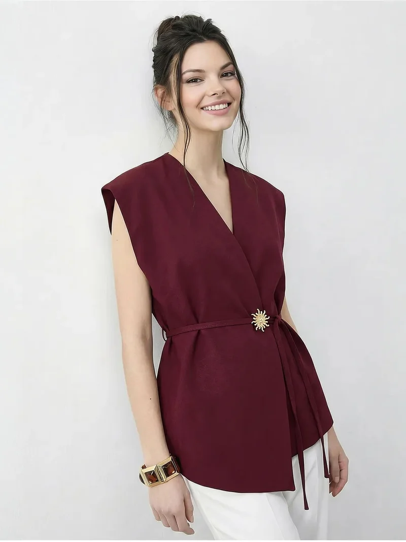 بيانكو لوتشي LUCCI Belted V-Neck Crepe Waistcoat