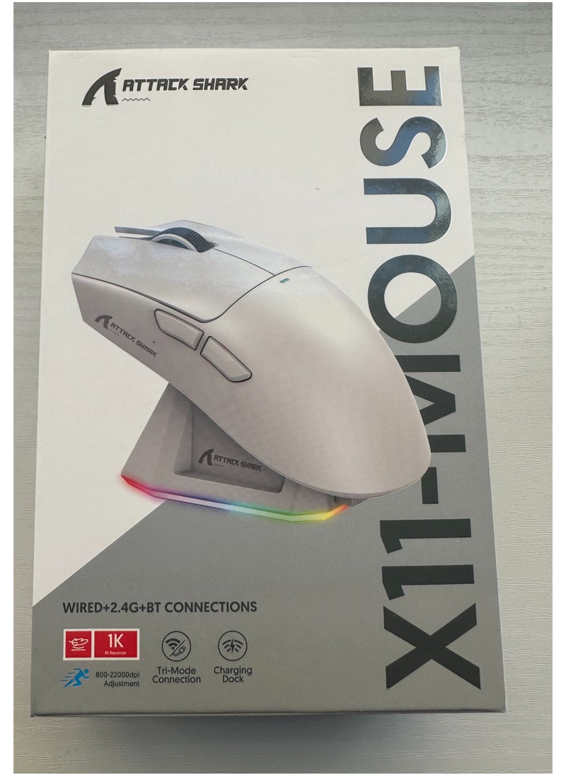 ماوس العاب لاسلكي خفيف الوزن X11 من Attack Shark مع قاعدة شحن RGB، وضع ثلاثي 2.4G/USB-C سلكي/بلوتوث، 22K DPI، مستشعر بصري PAW3311، مفتاح هويو، 5 ازرار قابلة للبرمجة للكمبيوتر/ماك (أسود)